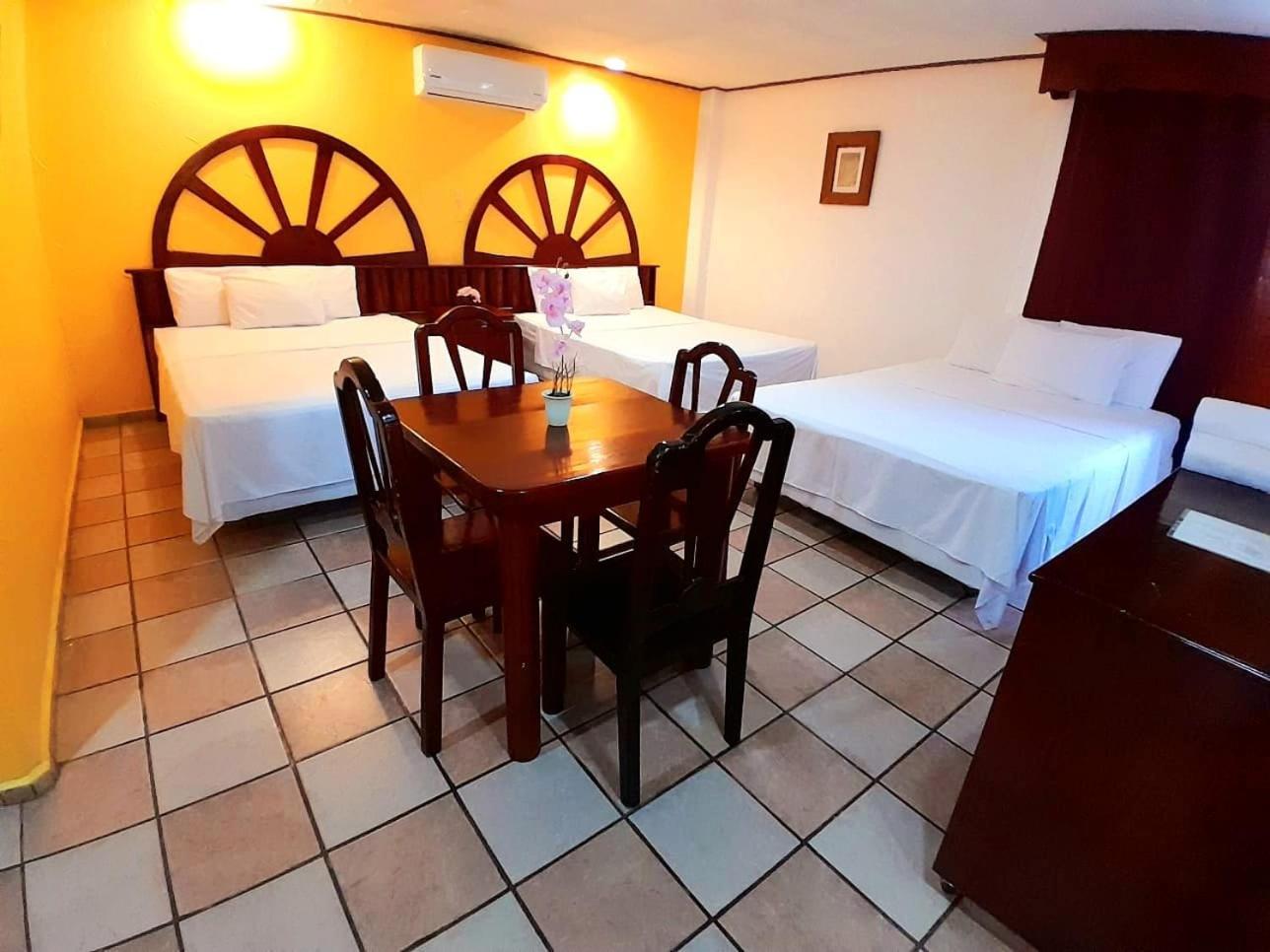 Hotel Esmeralda Poza Rica Eksteriør bilde